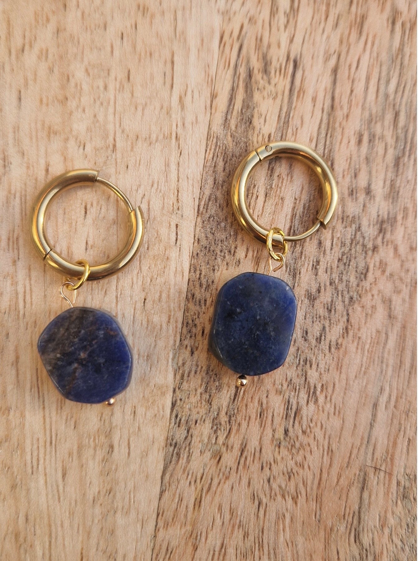 Boucles d’oreilles "Sissi " Sodalite bleue