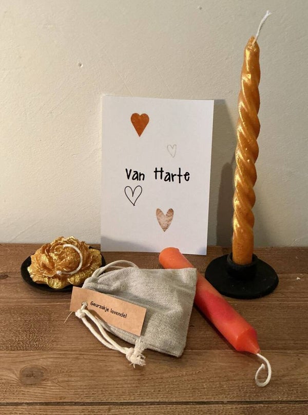 Tafereeltje met kaarsen oranje/geel (brievenbuskado)