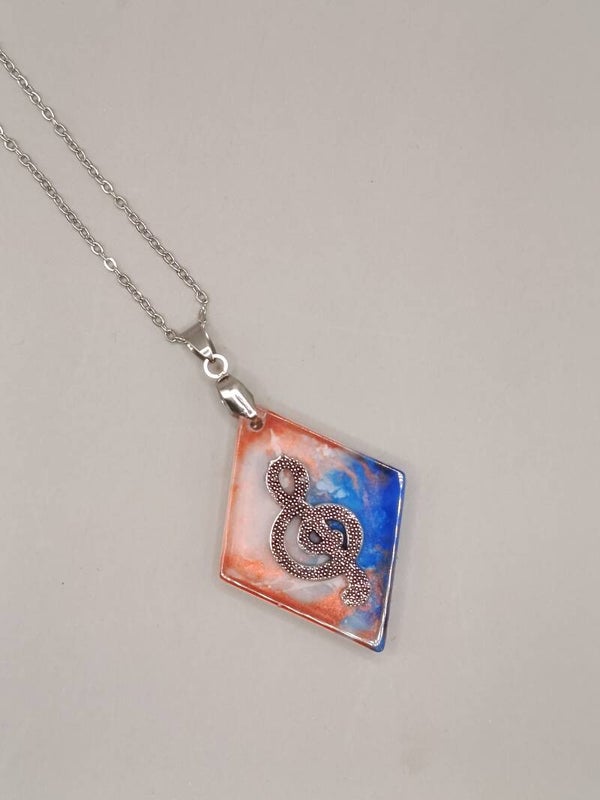 Collier en époxy