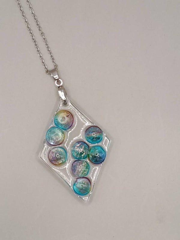 Collier en époxy