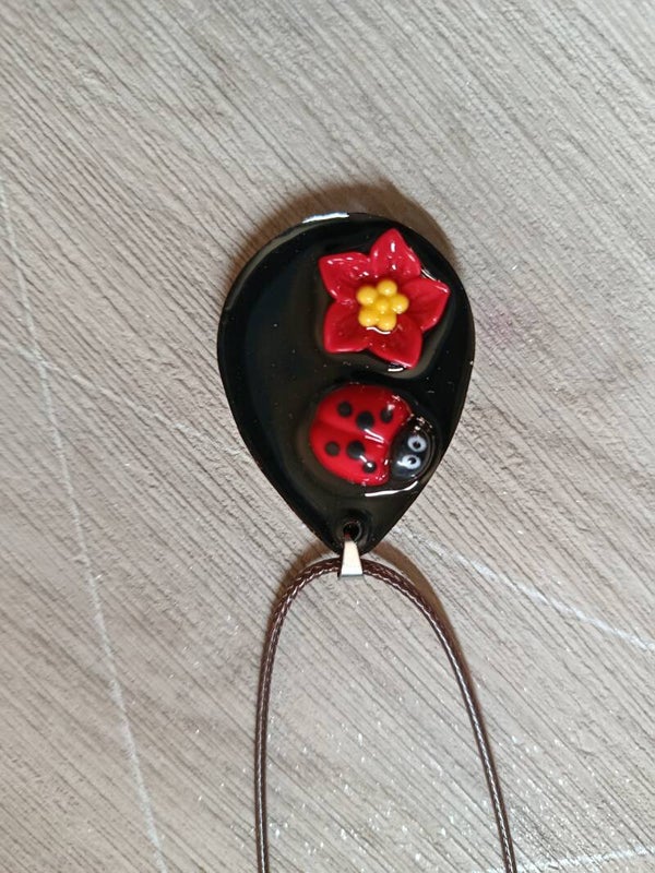 Collier coccinelle