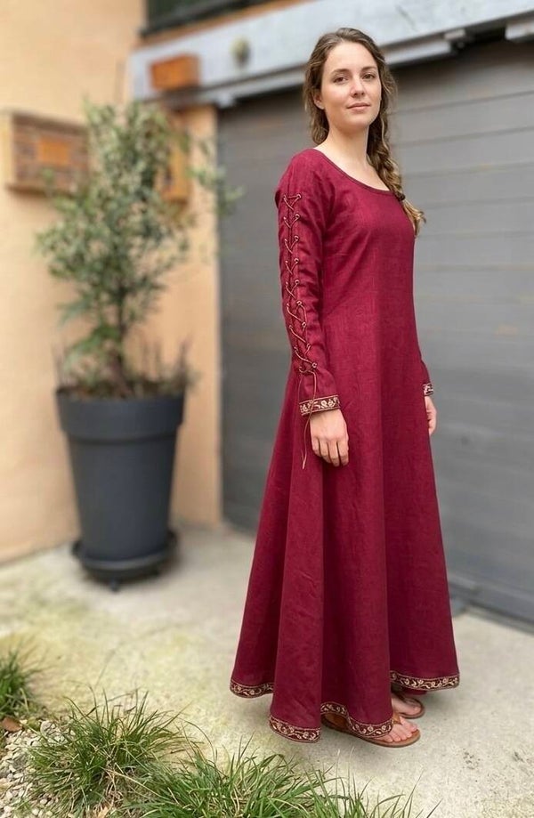 Robe médiévale “Dame d’Ambreval”