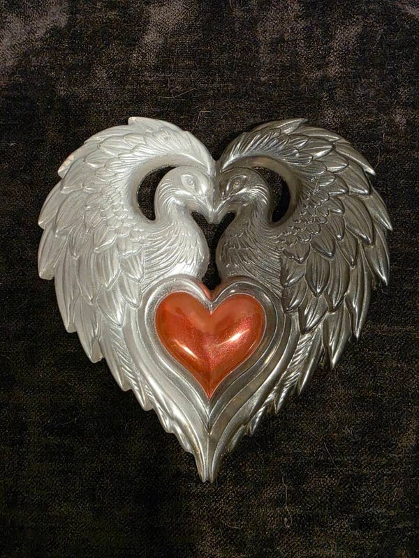 Matching Lovebirds Heart Accent
