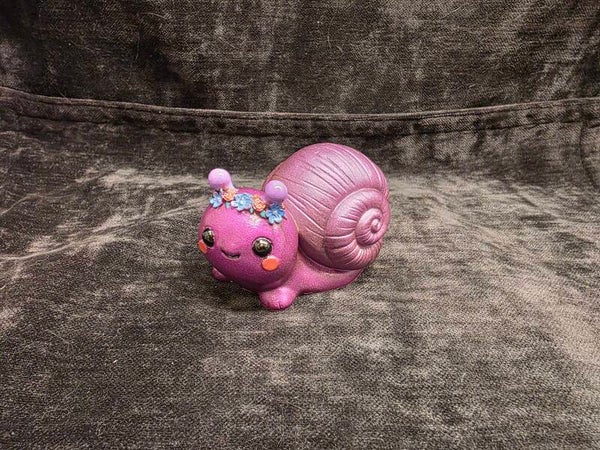 Girlie Snail