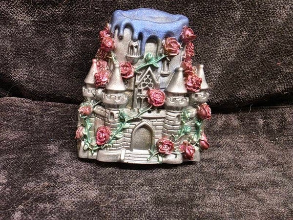 Castle magnet