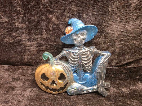 Snazzy Skeleton With Pumpkin