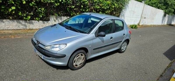PEUGEOT 206 XR 1.4i 75ch