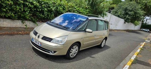 RENAULT ESPACE IV Phase 2 Initiale Paris 2.0 dCi 175 Cv