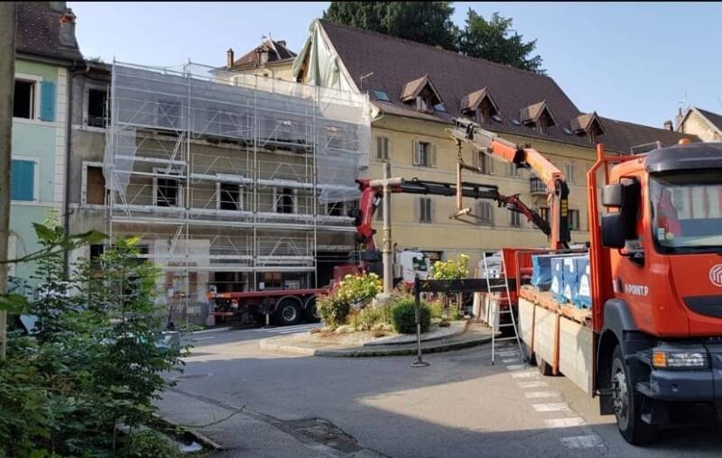 Rénovationcomplete la roche sur foron, echaffaudage, charpente