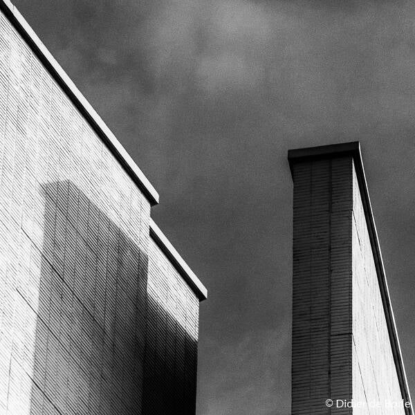 Hoog contrast in zwart-wit op de fotografieblog van Didier de Borle, beeldmaker