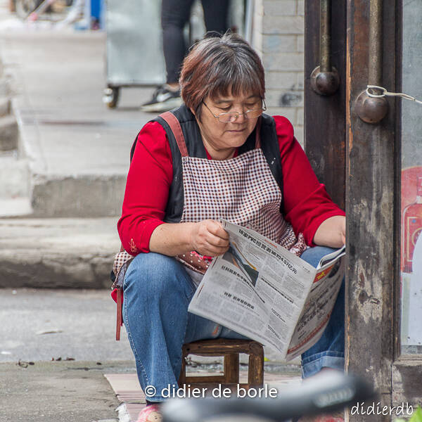Krantje lezen op de fotografieblog van Didier de Borle, beeldmaker