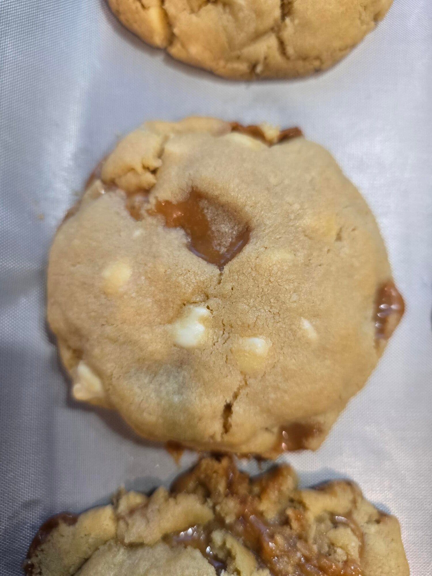 Giant Caramel & White Chocolate Cookies