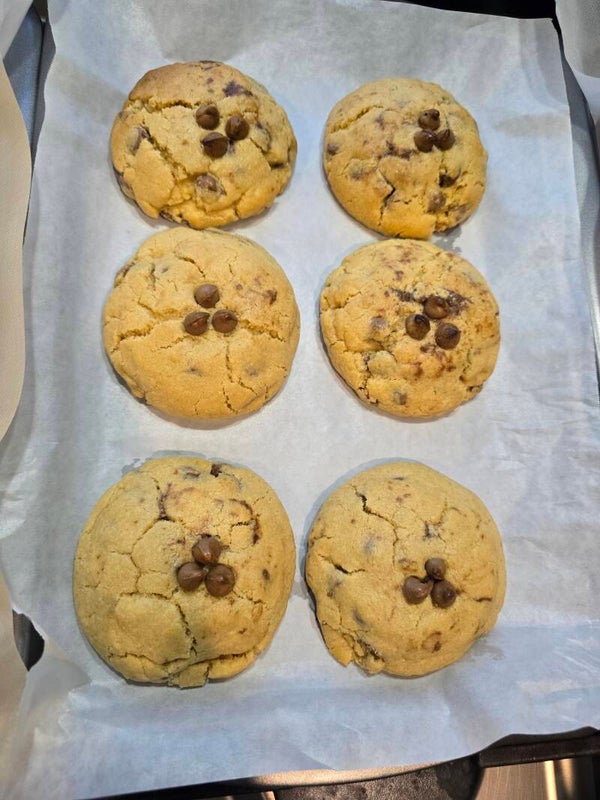 Choc Chip Giant Chunky Cookies