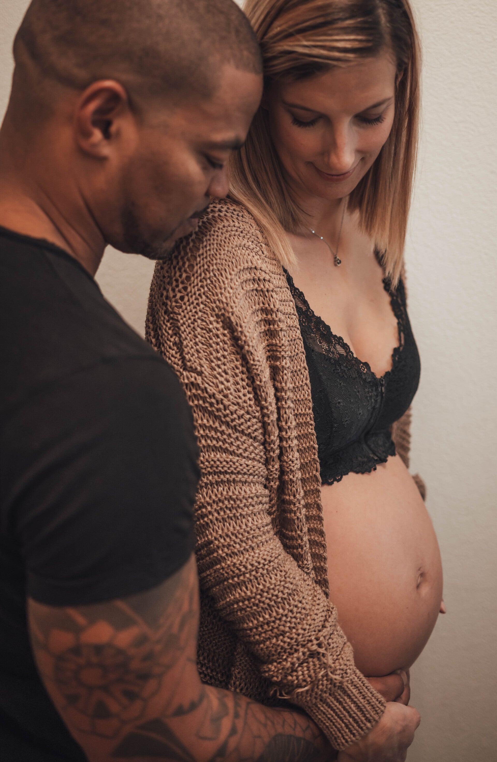 Couple avec femme enceinte 