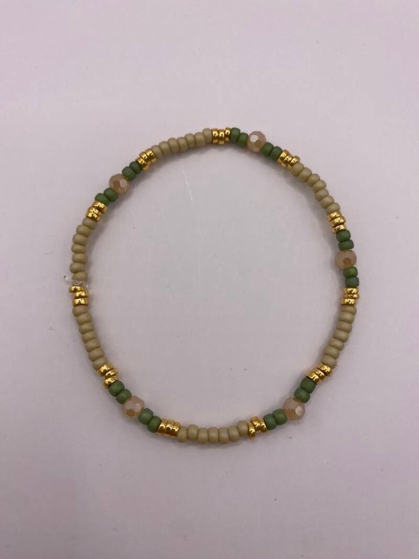 Armbandje bruin met bloem