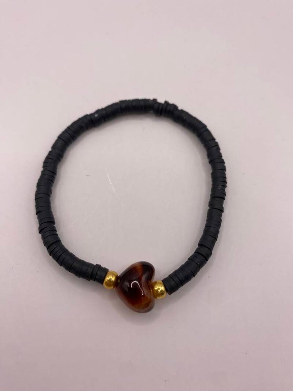 Armbandje zwart met hart