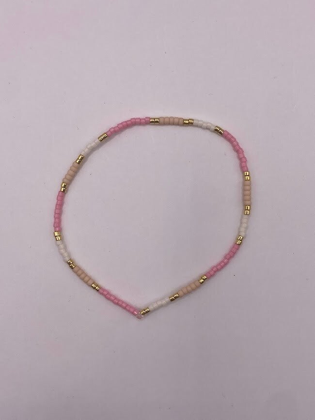 Armbandje roze klein