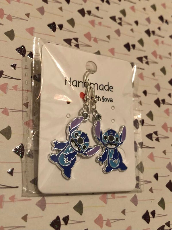 Boucles d’oreilles stitch