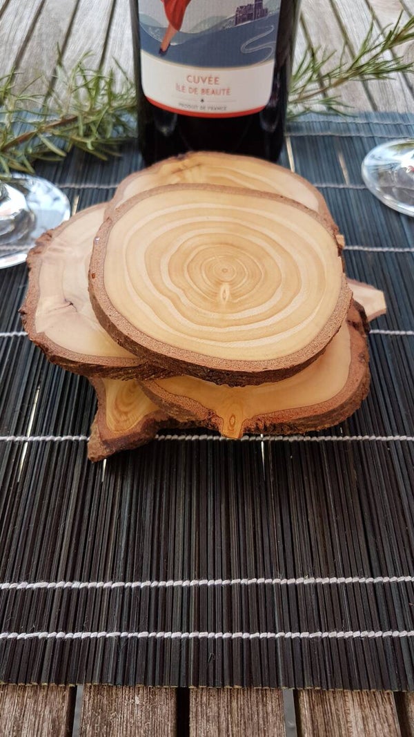 Einzigartiges 6teiliges Set aus Lärche Untersetzter für Wein oder Sektgläser und Tee oder Kaffetassen für einen gemütlichen Abend mit Gäste