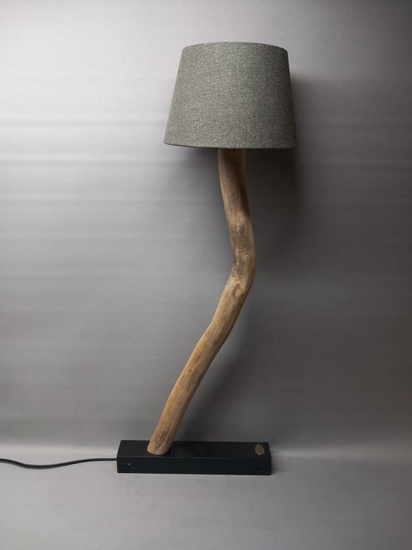 Treibholzlampe "Moonwalk" grau-anthrazitfarbener Textilschirm leichter filigraner Korpus und industrieeller rustikalen Flair einzigartig top