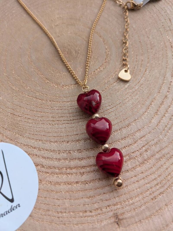 Burned Red hearts ketting