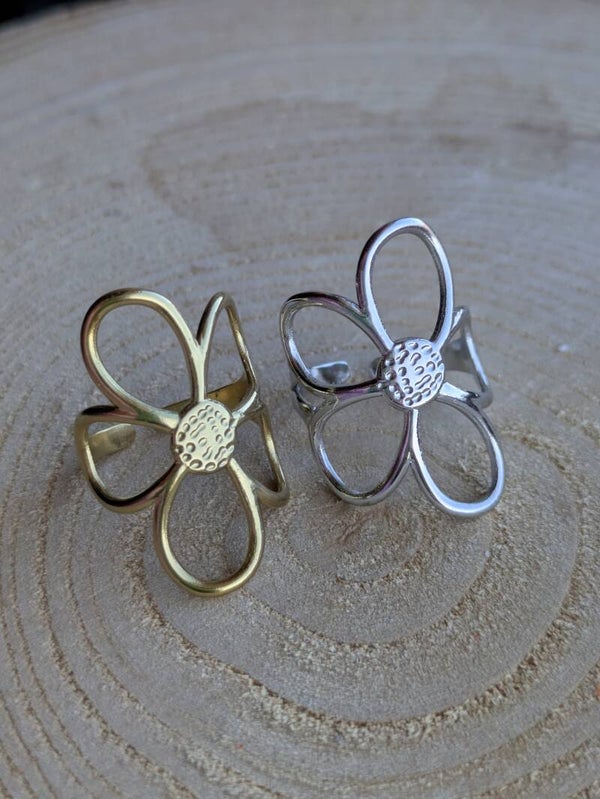 Daisy ring