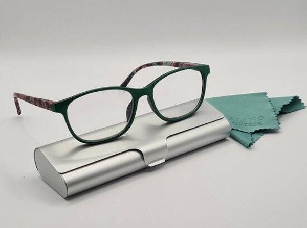 Dames leesbril / bril op sterkte / Leuke trendy dames montuur met microvezeldoekje / lunettes de lecture / 104 ALAND OPTIEK leesbrillen dames