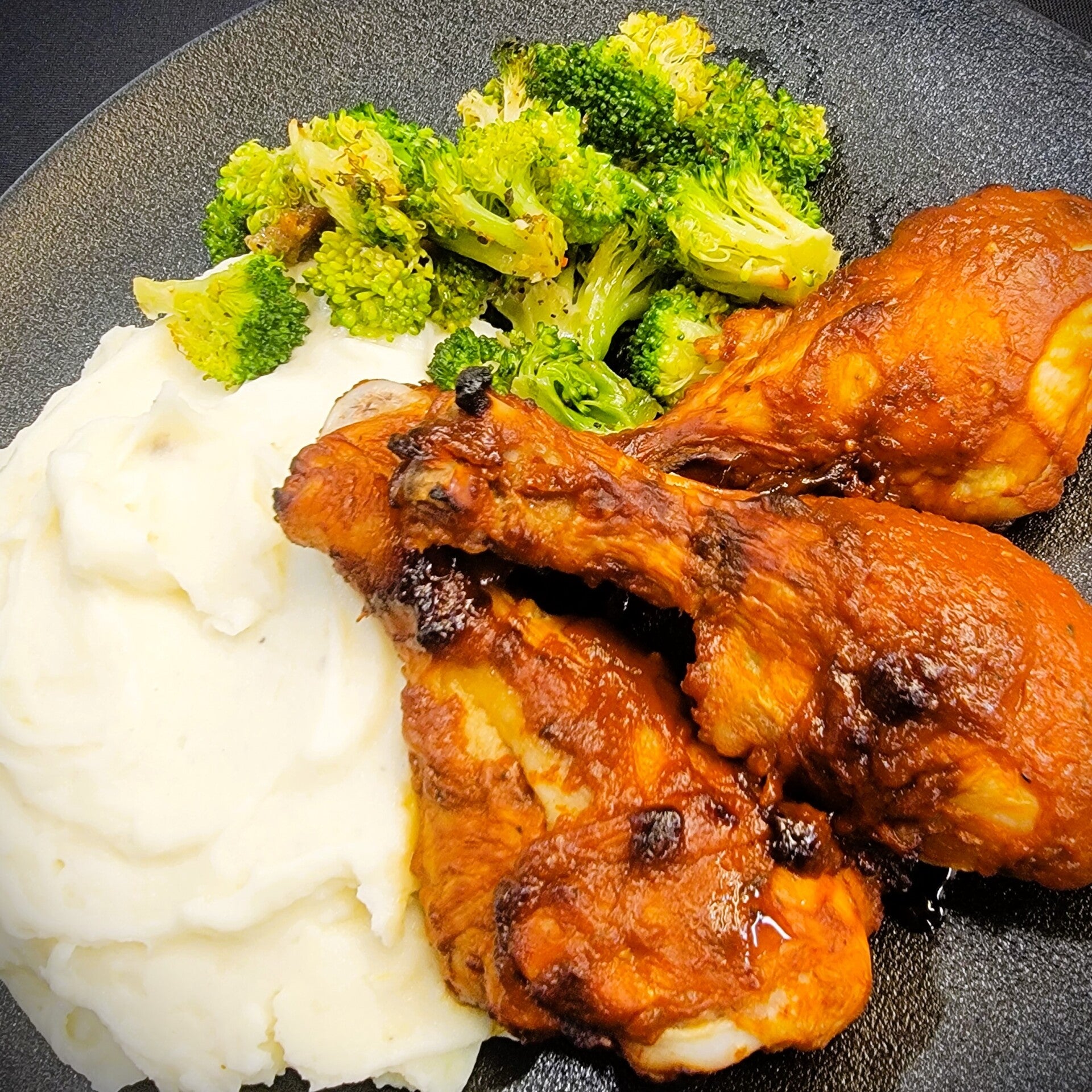 BBQ Chicken drumsticks / Pilons de poulet BBQ