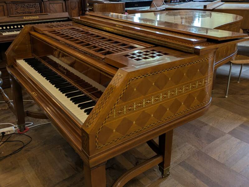 Konstflygeln "Guldflygeln", J. G. Malmsjö, Göteborg, nr 8800