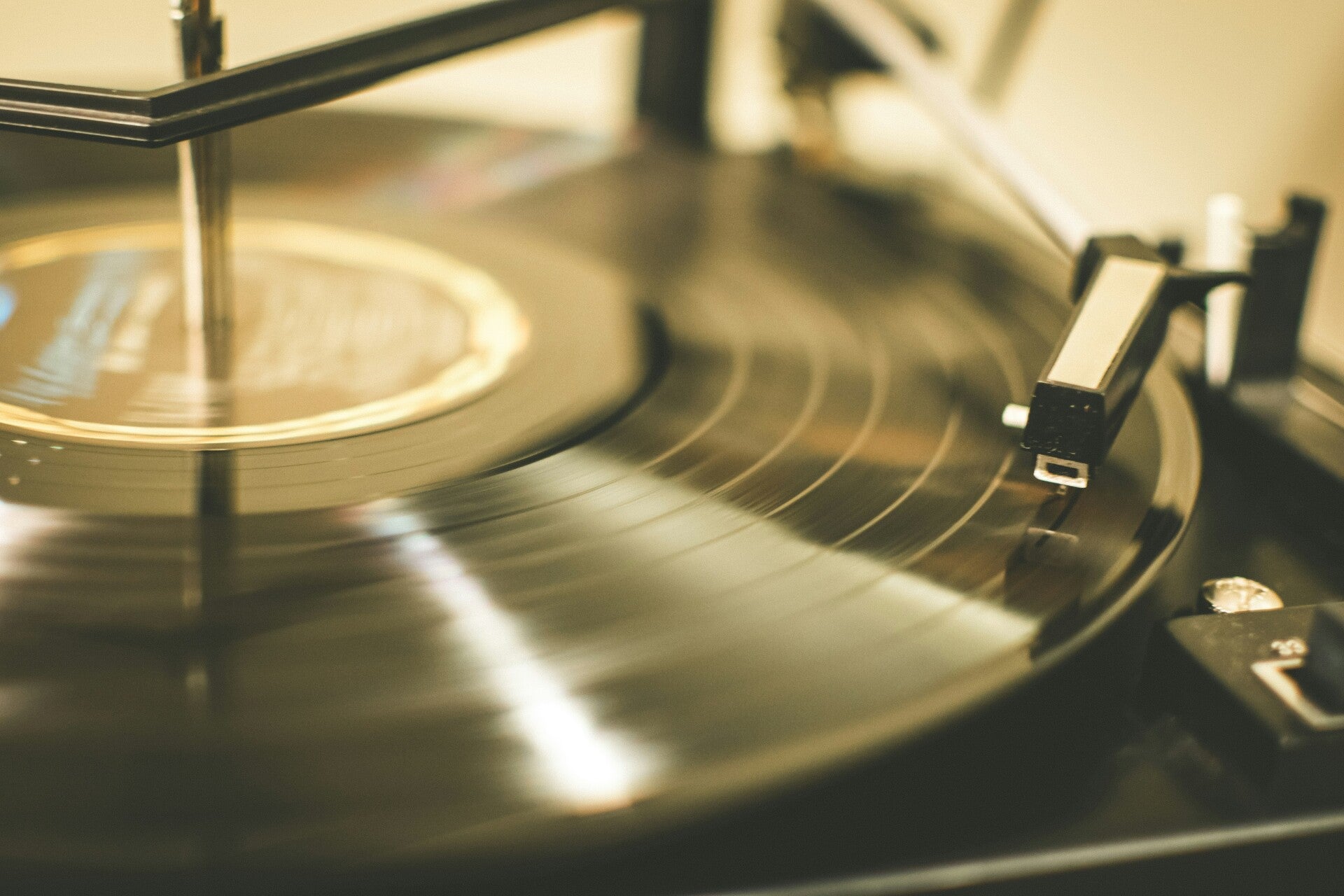 Foto (vinyl record): Jace & Afsoon/Unsplash