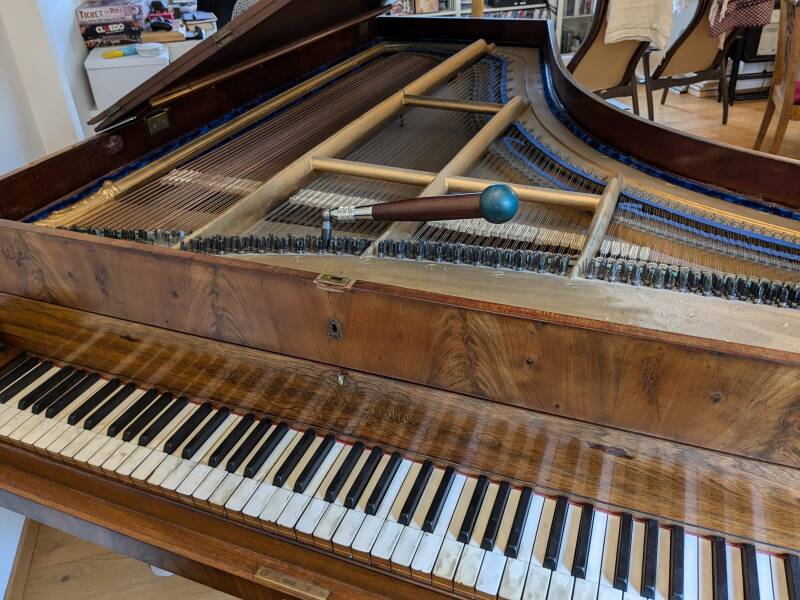 Flygelstämning. Flygel byggd i Danmark av Hornung & Möller