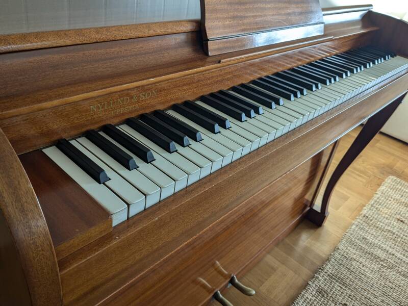 Kammarpiano byggt av Nylund & Son, Uppsala