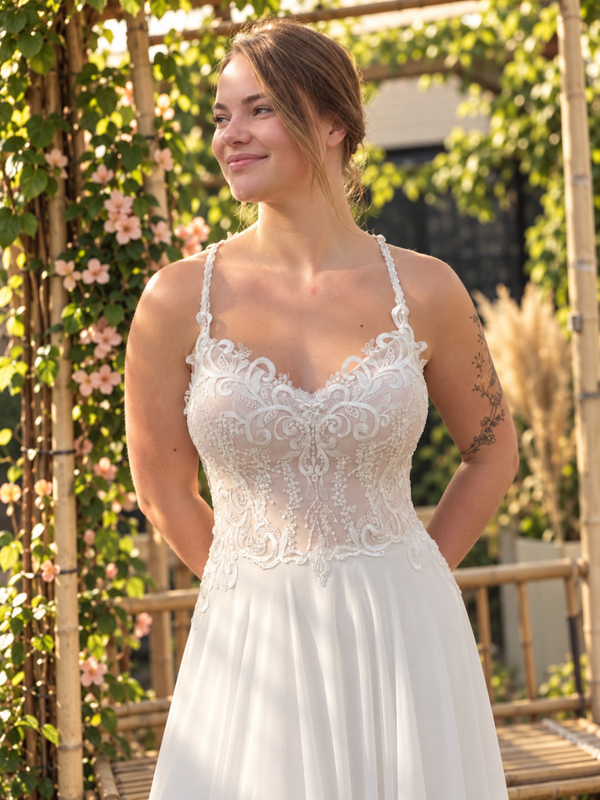 🌿 THEIL – Romantische trouwjurk met bijzonder kant | Maat 42- 44 code BE51 BE
