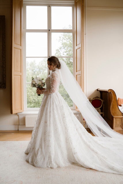Eva Lendel Orfeya trouwjurk met bolero – tweedehands designerjurk 2026111
