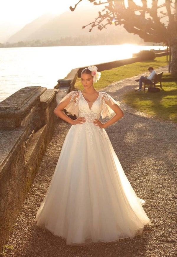 Victoria Soprano Marigold– Dromerige Bohemian Bruidsjurk met Open Rug