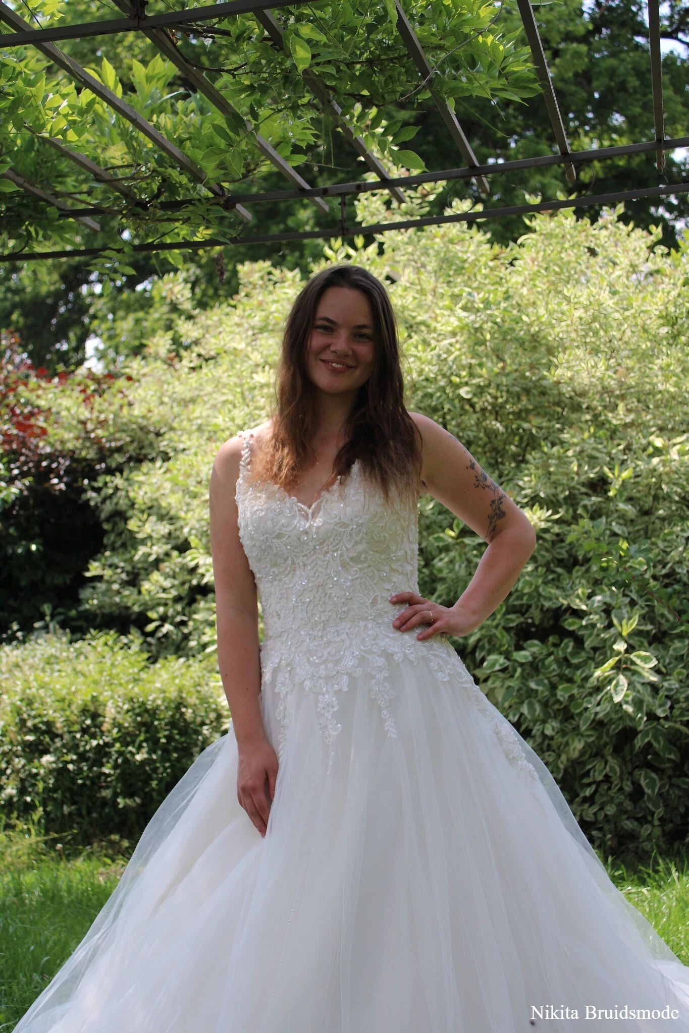 Nieuwe Maggie Sottero trouwjurk – romantisch & vol volume – maat 46 Code 202568