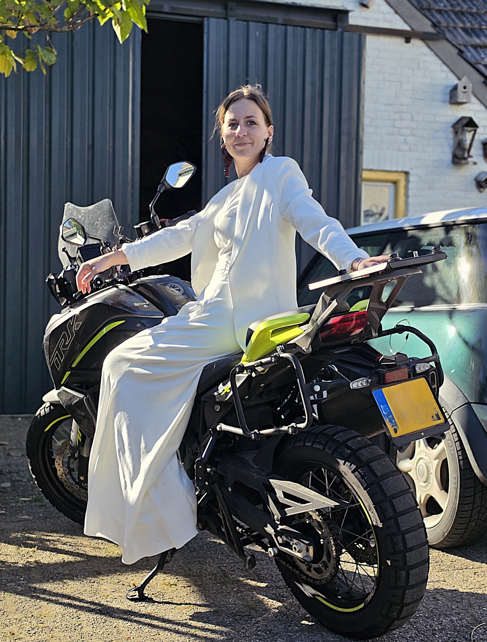 Stoere jumpsuits of trouwjurken