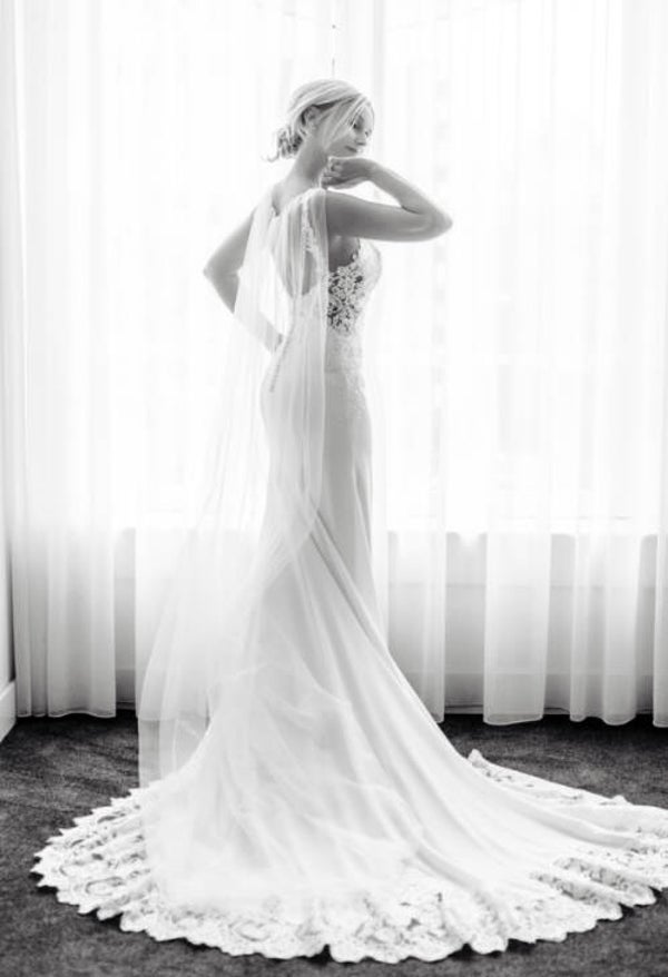 Tweedehands Luna Novias by Rosa Clará Valet trouwjurk – maat 36 code 202691B