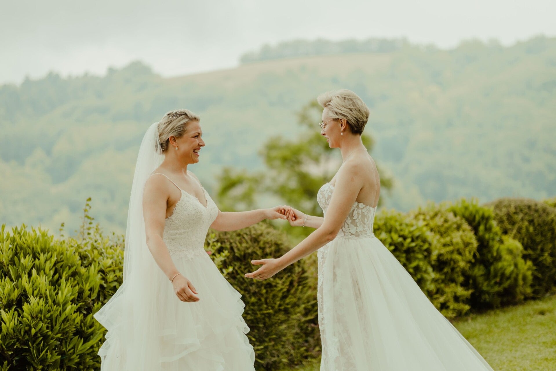 Tweedehands Pronovias trouwjurk met kanten lijfje en tule rok – maat 40 Code 202622