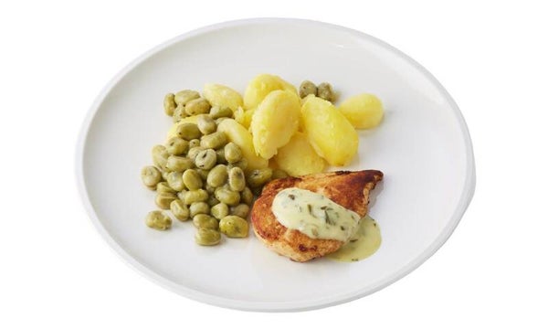21. Zoutarm Kipfilet in dragonsaus, tuinbonen met ui en gekookte aardappelen
