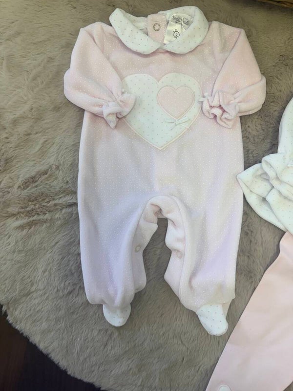 Deolinda - soft pink babygrow