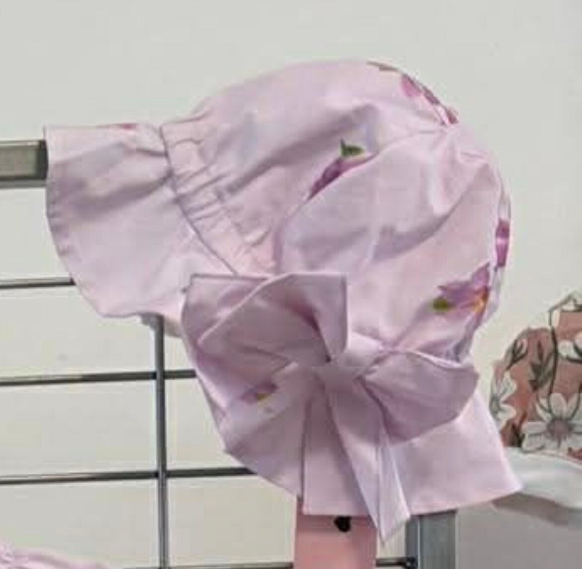 Phi - Lilac Flowers Sun hat