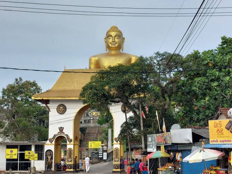 Sri Lanka, Aluthgama
