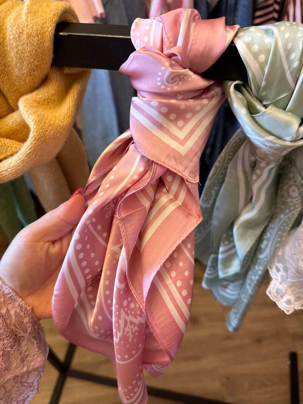 Silk sjaaltje -  roze