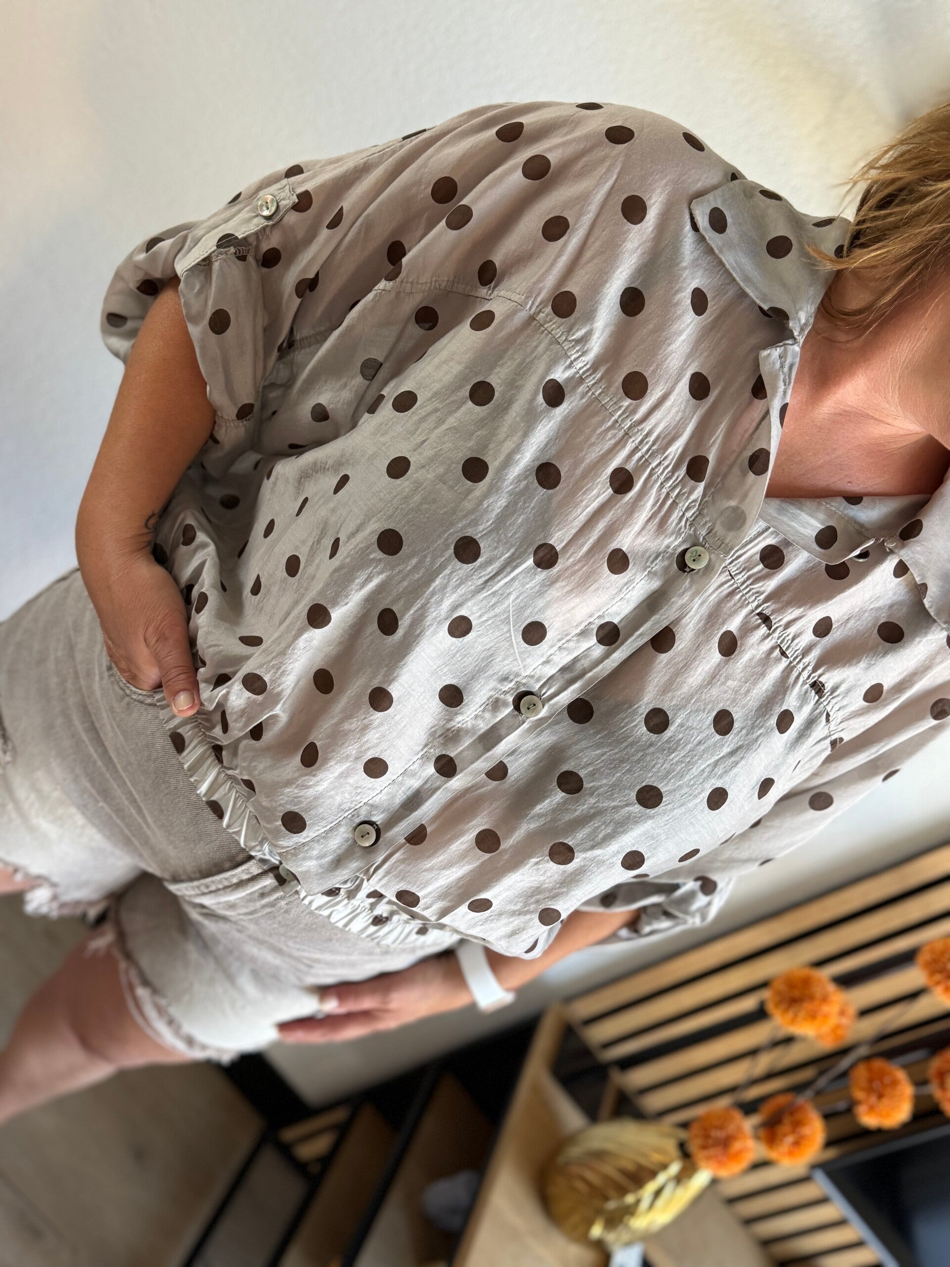 Oversized flowy blouse - brown
