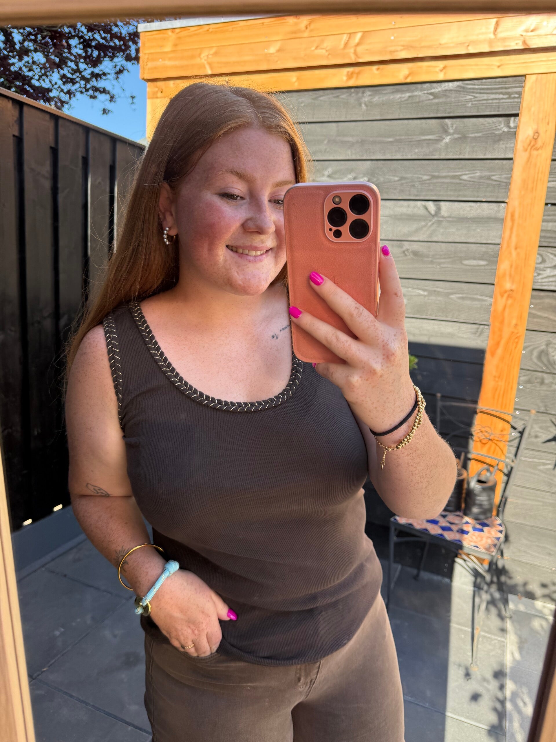Hempje lurex bruin