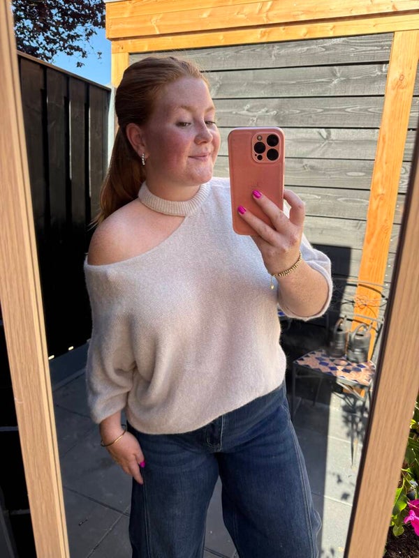 Off the shoulder truitje - Beige