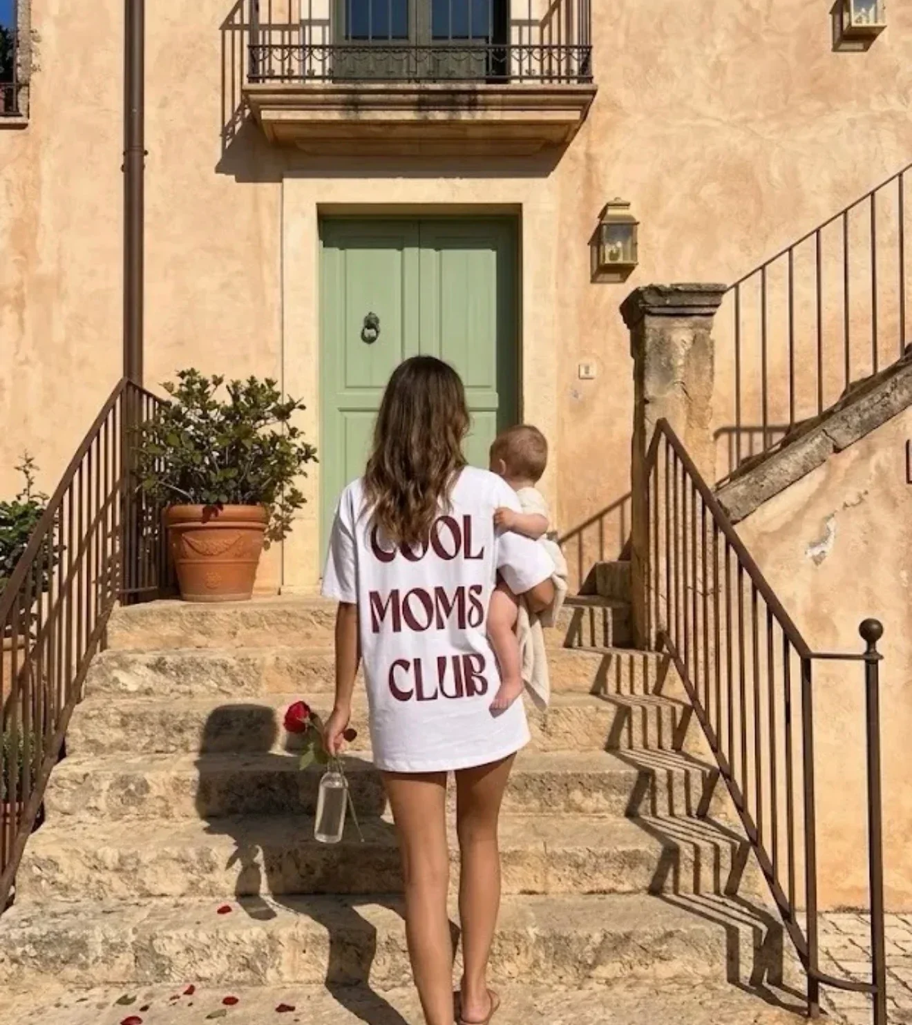 Cool mom club t-shirt
