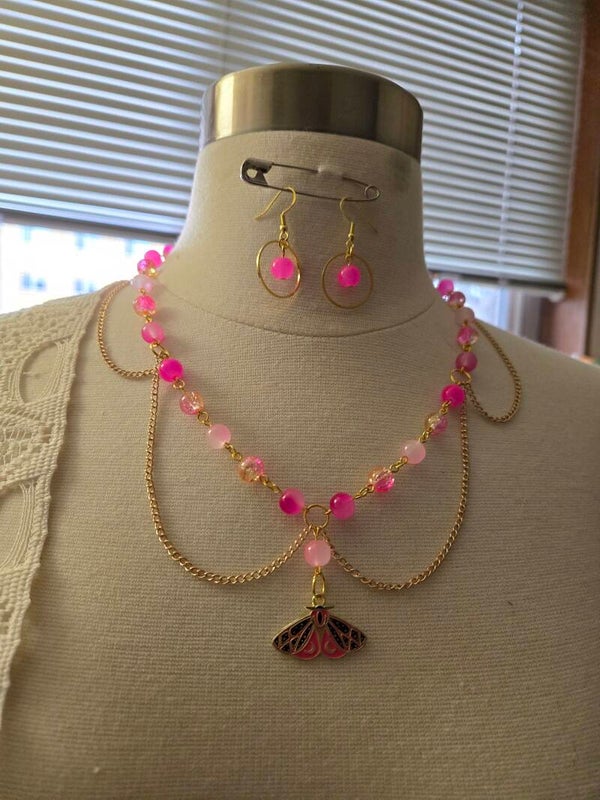 🌹 Rosecourt Moth 🦋