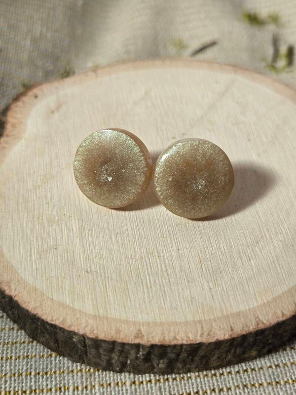 Pearl Dust
